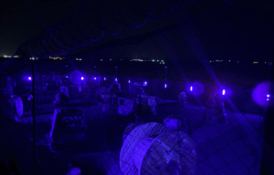 paintball-nocturne-a-marrakech-une-experience-unique-en-mode-glow-in-the-dark-chez-volcano-experience